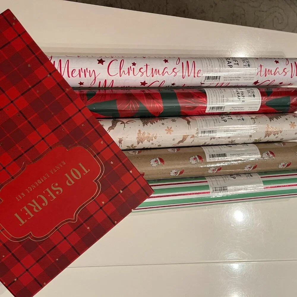 Holiday Christmas Santa gift‎ wrap bundle! New!